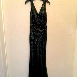 Revelry Sequin Dress-size 4- emerald green